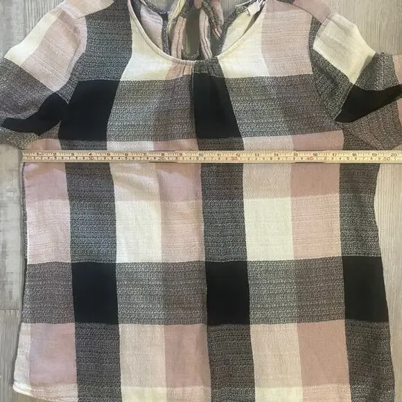 Ro & De Plaid Bell Sleeve Bow Back Blouse sz Medium - Picture 6 of 15